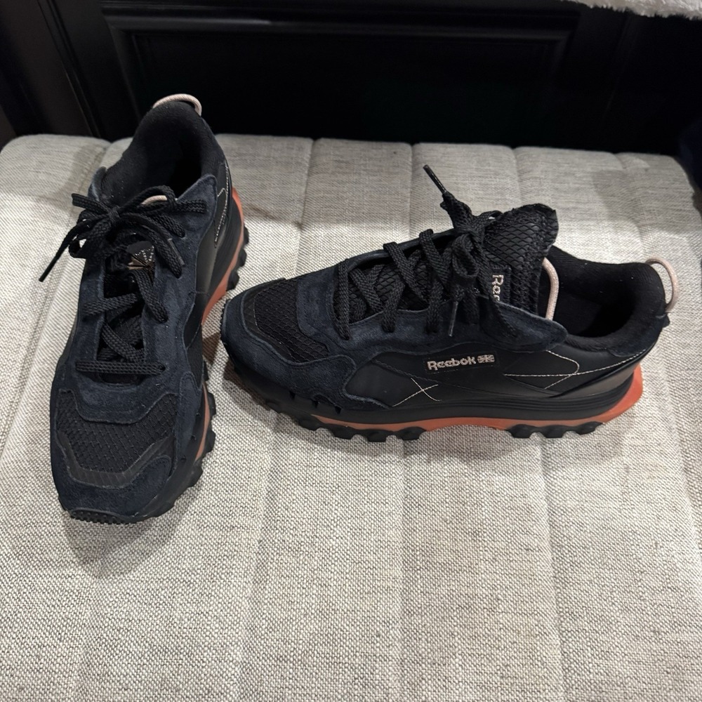 Cardi B x Reebok Classic Leather Core Black Fiery Orange Shoe Sneaker GY5925 9.5